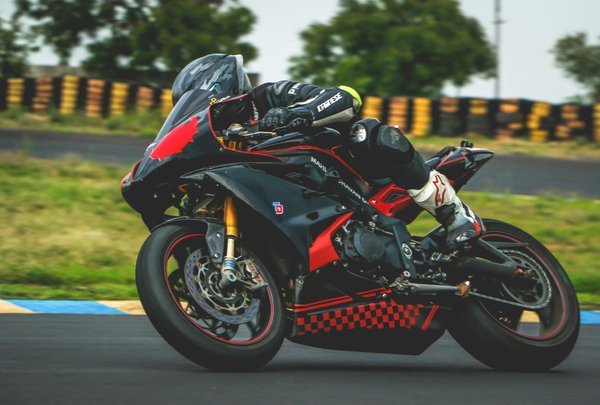 Moto gp : quelle est la vitesse max des motos de course ?