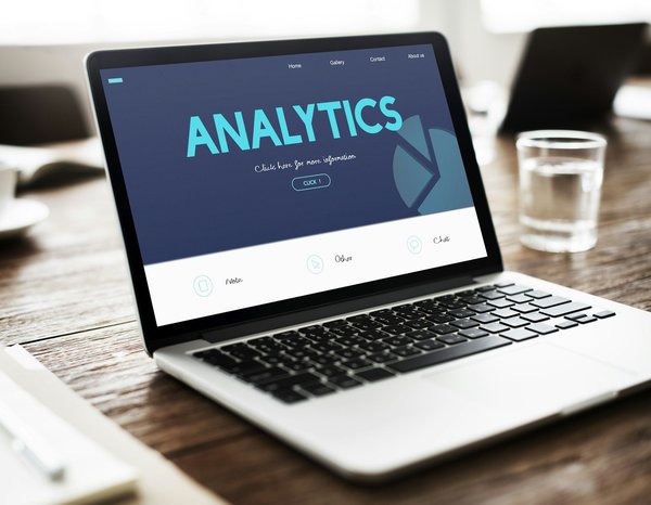 Plongez dans l'univers de la formation analytics et impactez votre carrière